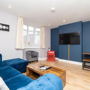 Apartment Spacious 2 Bed Southville Flat Near Harbourside, Bristol
